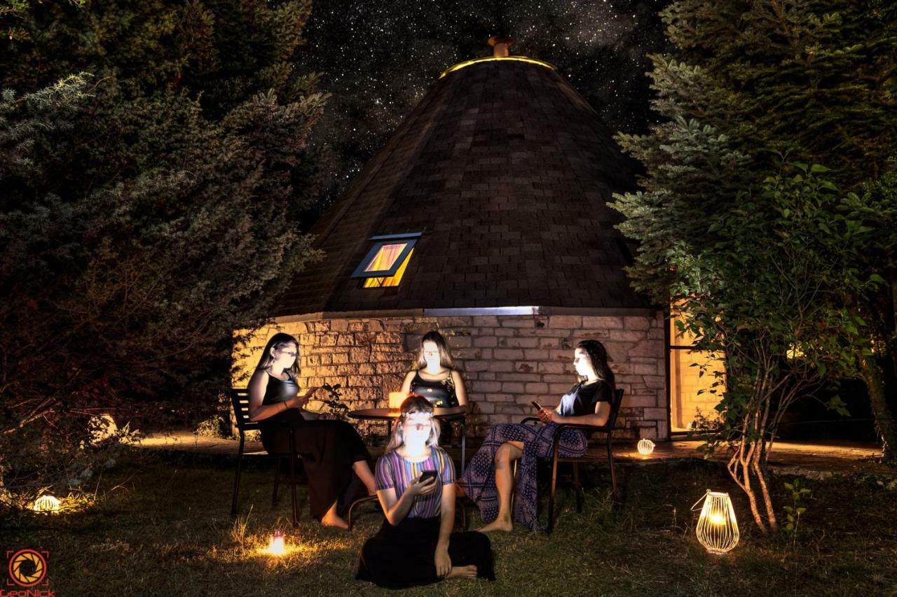 Theasis-Igloo Villa Pramanta Luaran gambar